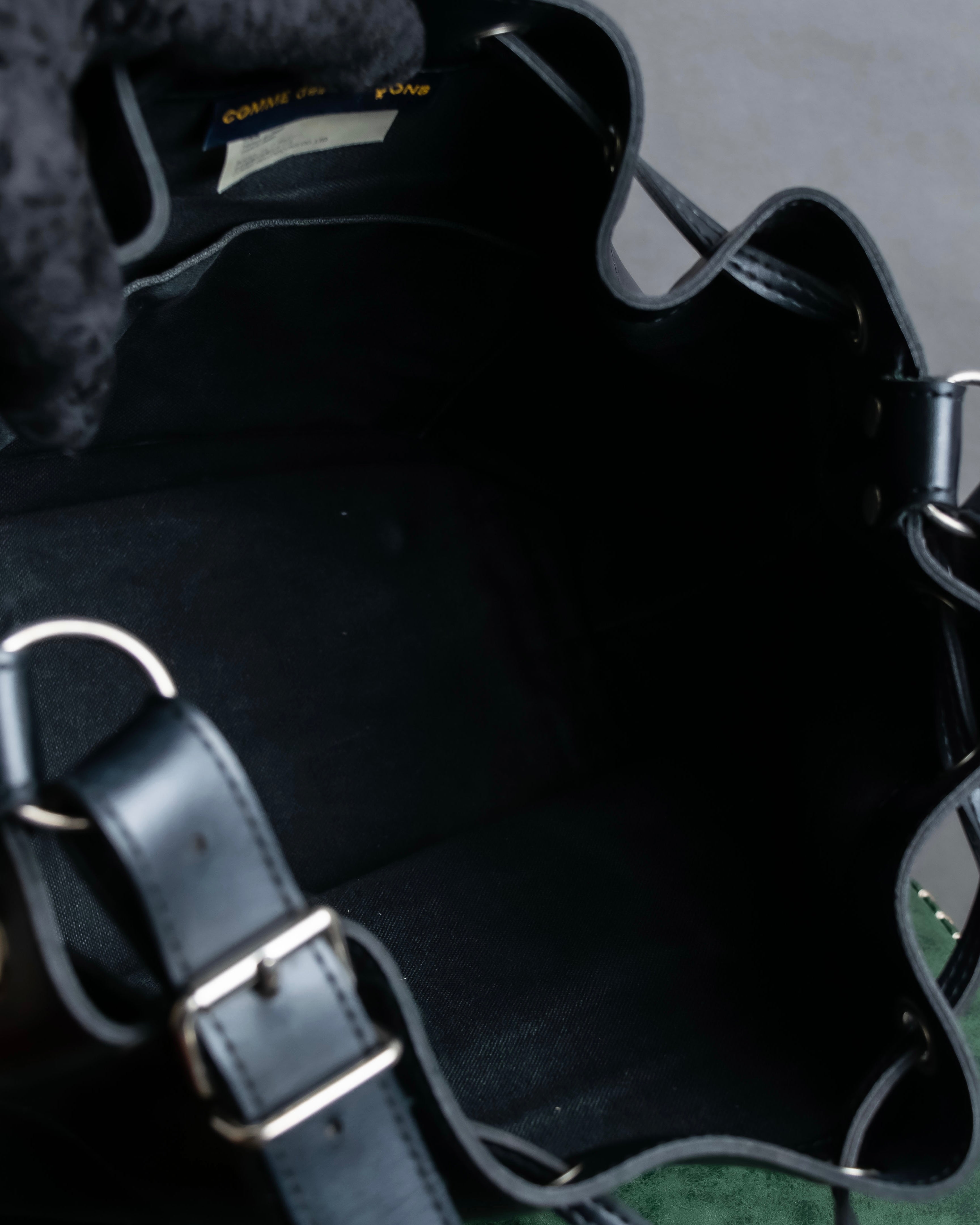 "COMME des GARCONS" Drawcord strings design PVC leather bag