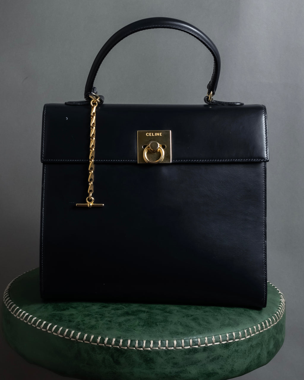 "CELINE" 80's-90's Square silhouette gold parts design leather hand bag