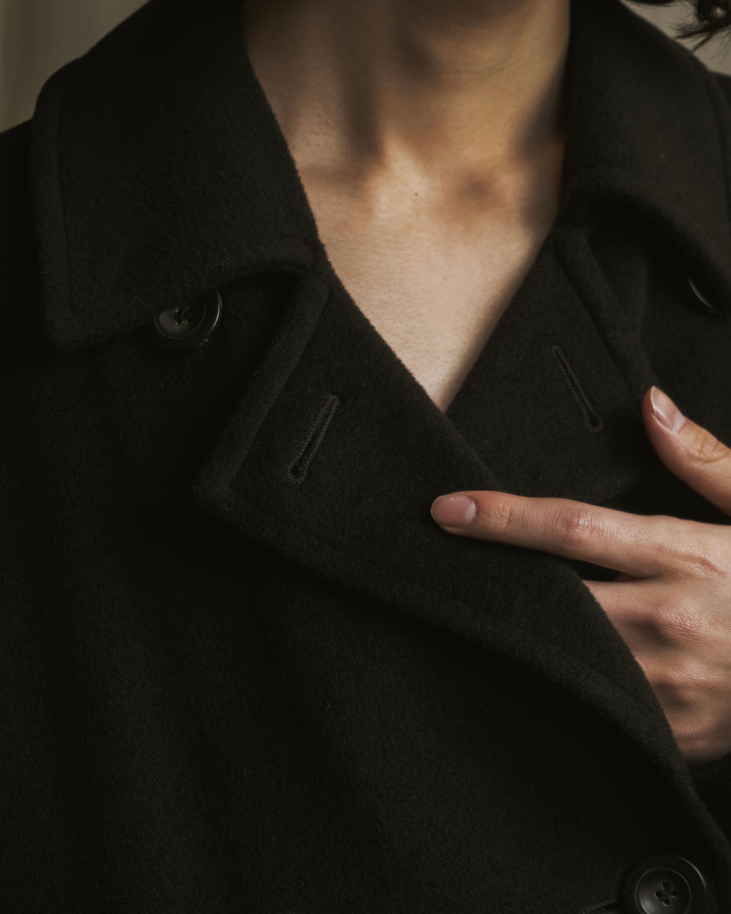 Abrigo de lana virgen de doble botonadura de los años 90-00 de "Max Mara"