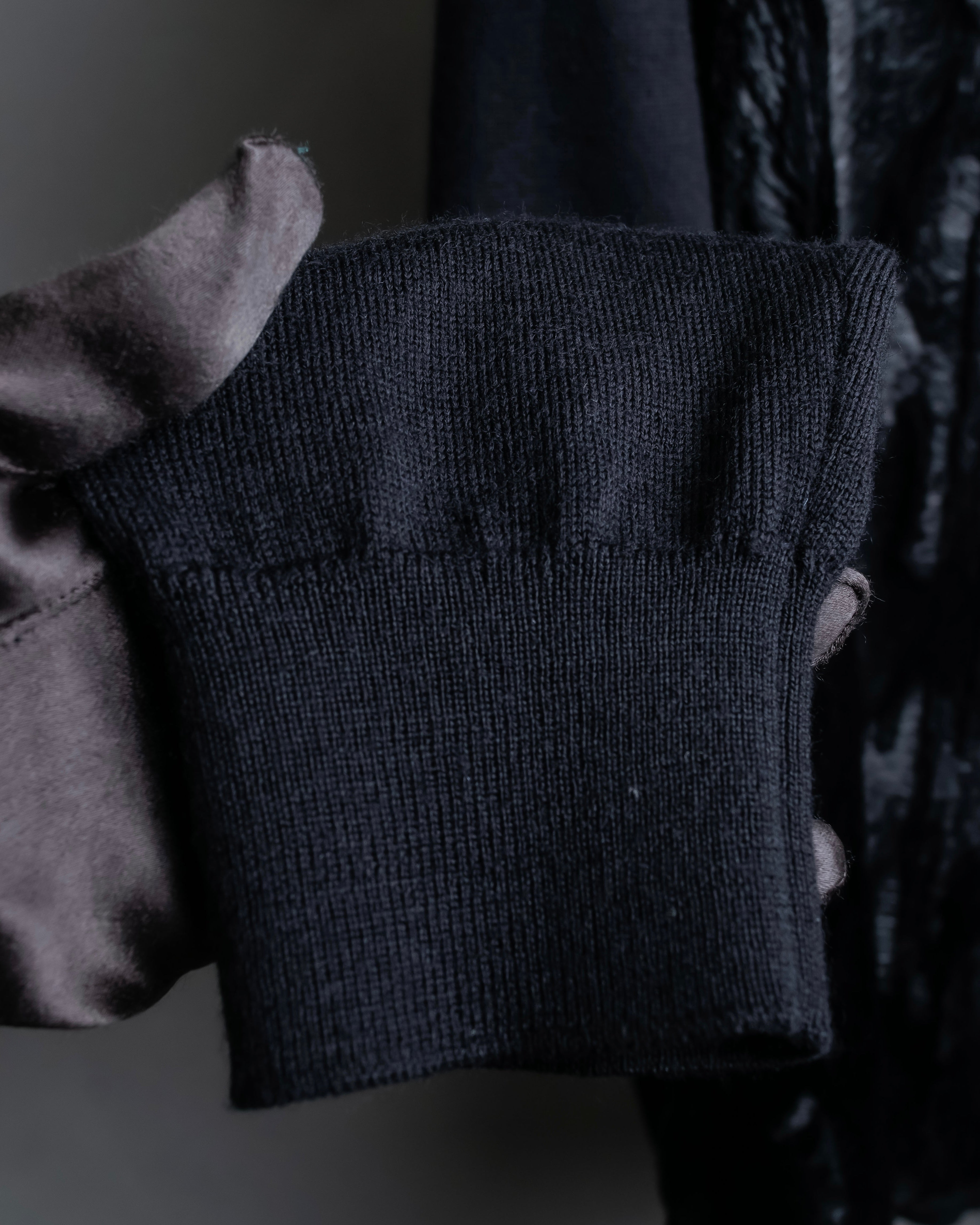 "MAISON MARGIELA"
Fur docking high gauge knit