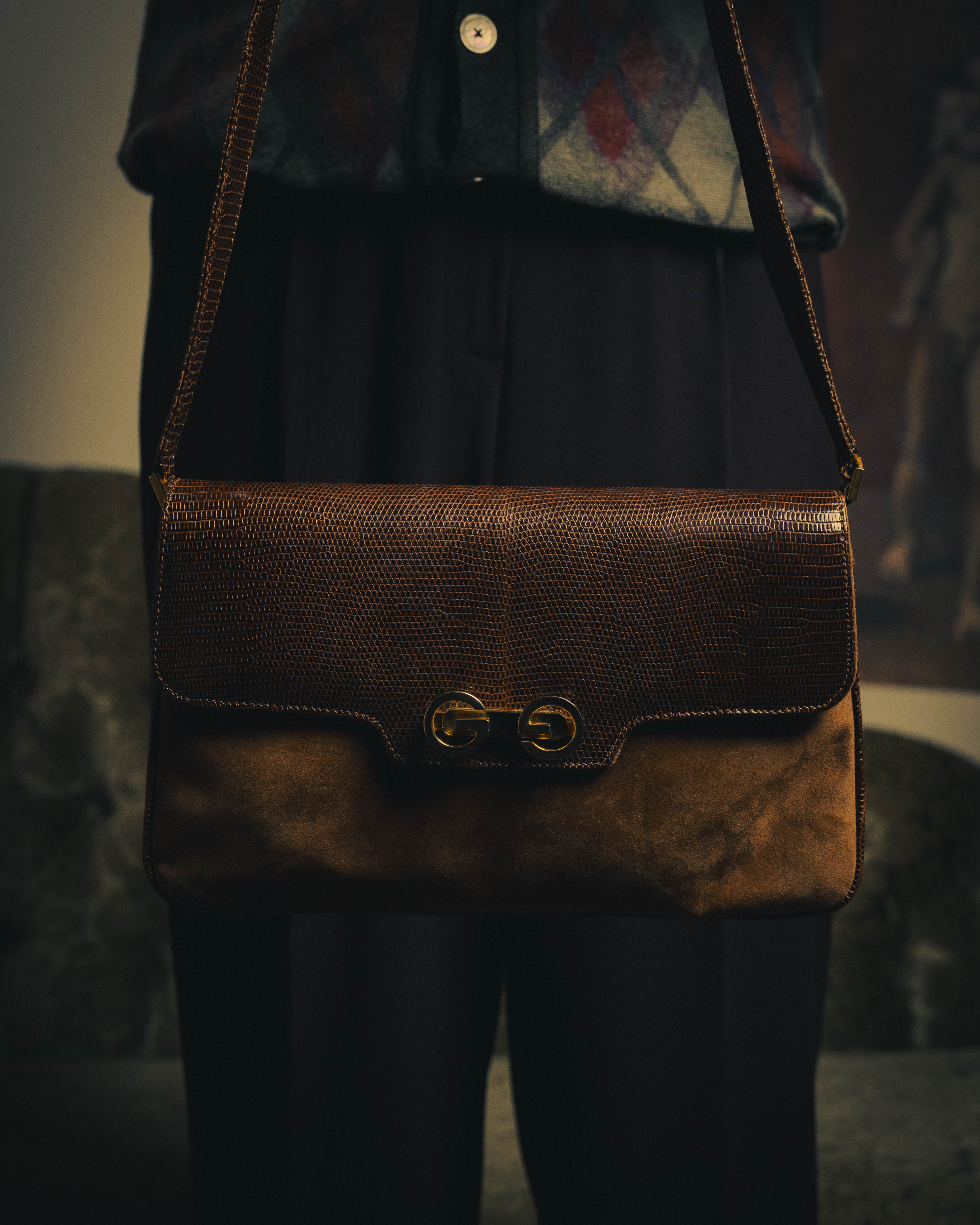 –SPECIAL– "GUCCI" 70's Classic horsebit shoulder bag
