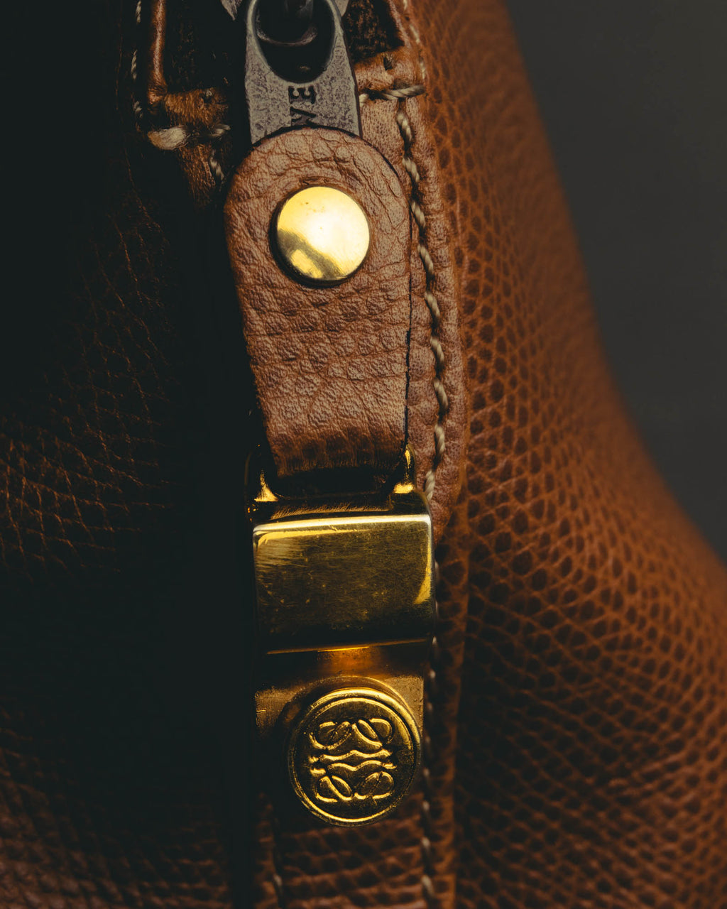 "LOEWE" 80s–00's logo embossed leather handbag