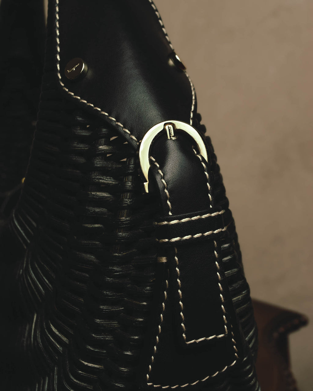 -SPECIAL- “Salvatore Ferragamo” 90’s-00’s Woven leather half moon handle bag