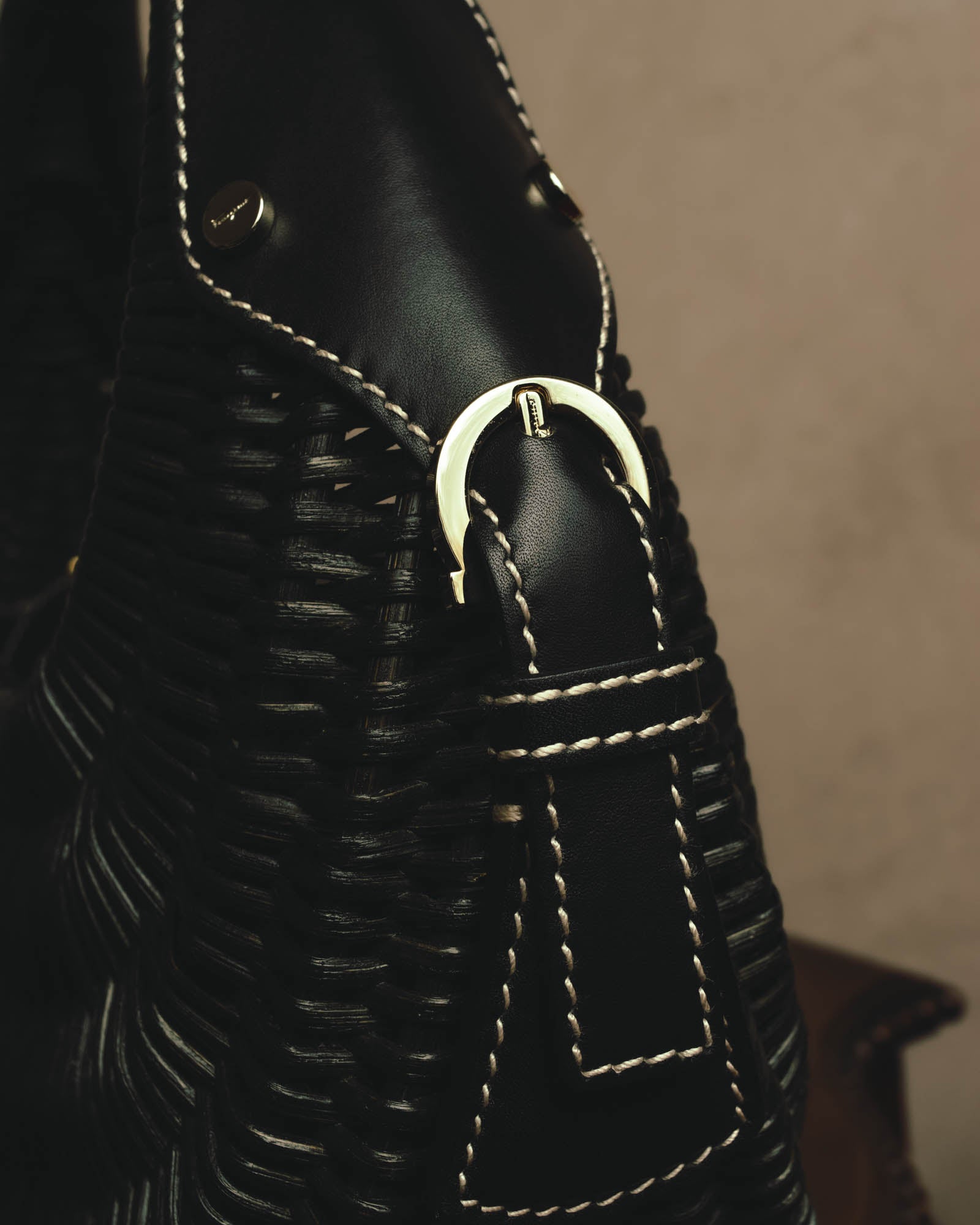 -SPECIAL- “Salvatore Ferragamo” 90’s-00’s Woven leather half moon handle bag