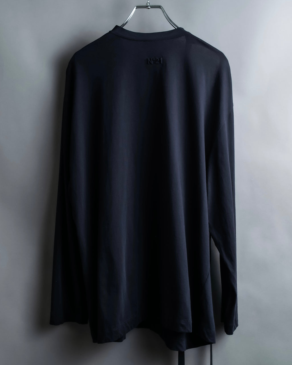 N21 NUMERO VENTUNO Oversized string design tops