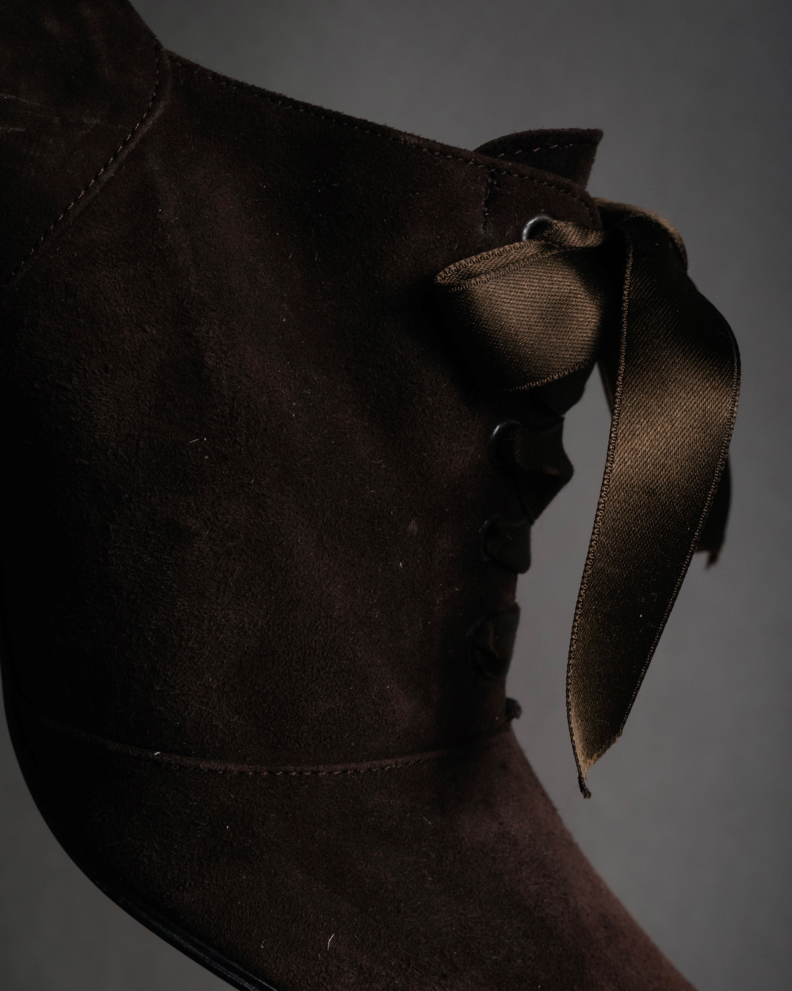 “Yves Saint Laurent” 90’s-00’s Suede ribbon lace-up pumps