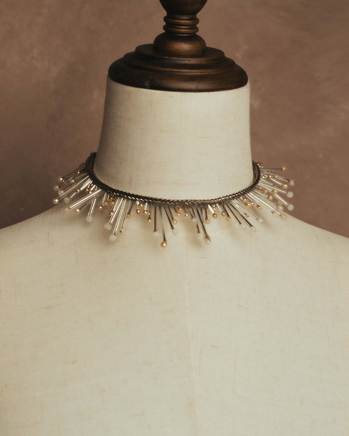 -SPECIAL- "CHANEL" 90's-00's Sculptural pearl fringe choker necklace