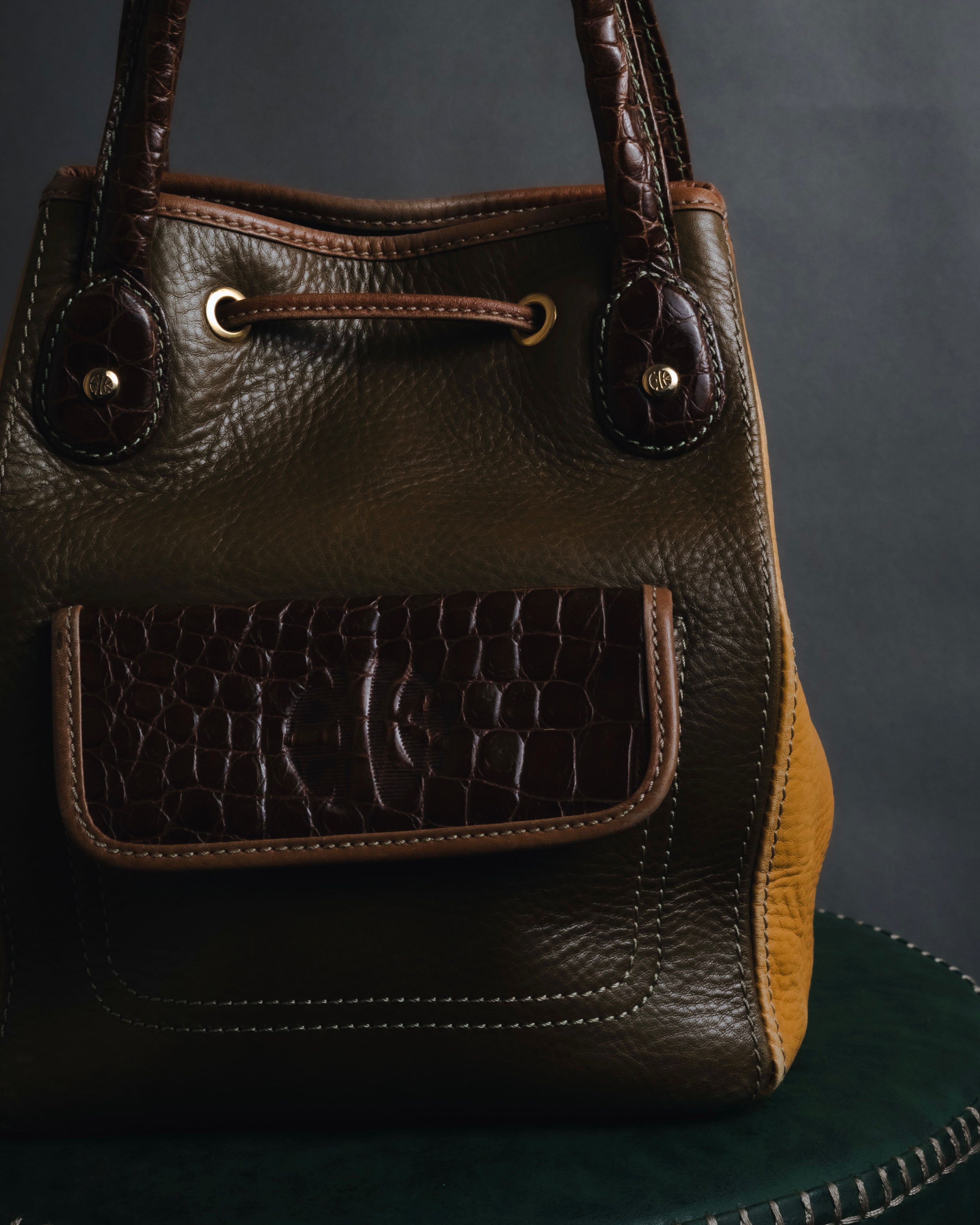 "LOEWE" 90’s drawstring leather bucket bag