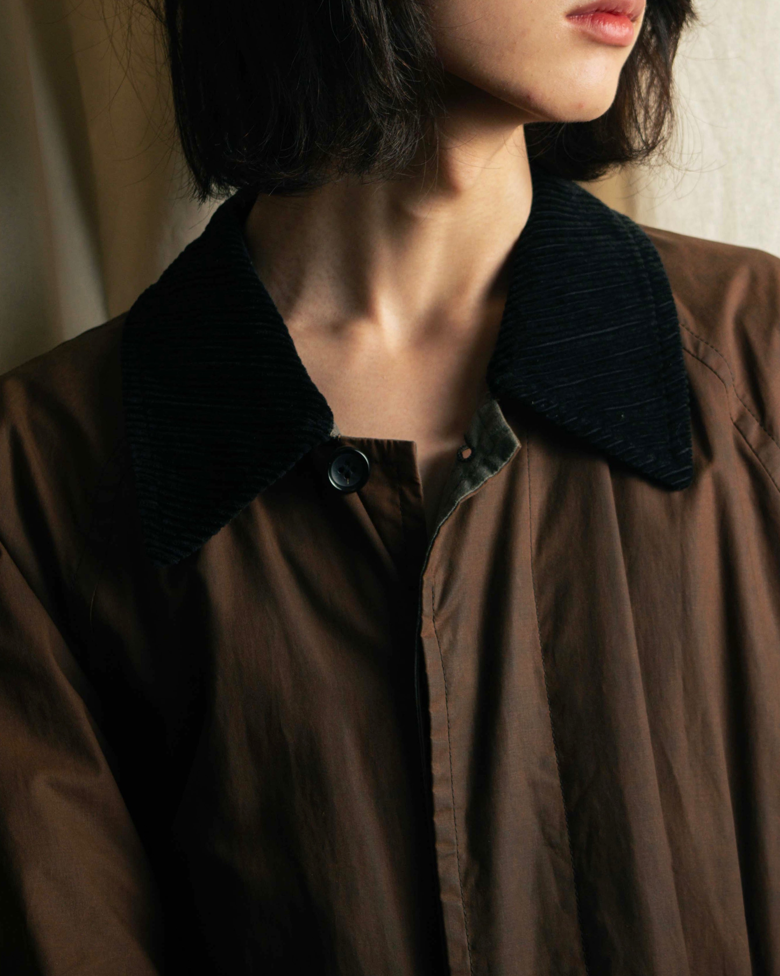 "COMME des GARCONS HOMME"
03AW corduroy collar design stand collar long coat