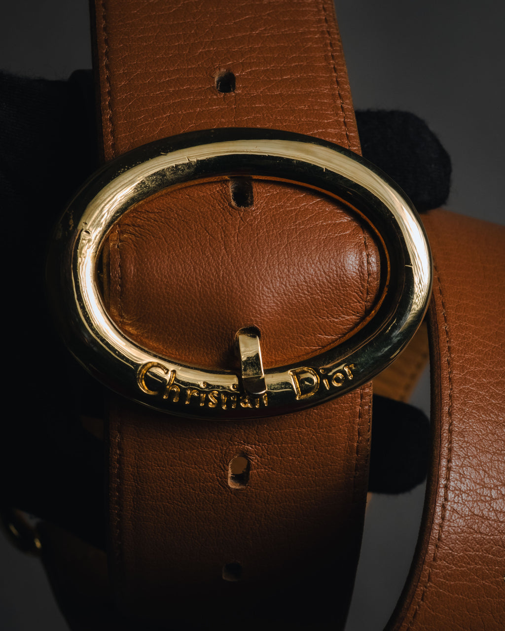"Christian Dior" 98’s-05’s Wide grained oval logo buckle leather belt