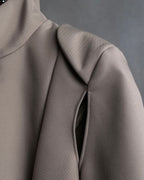 "Maison Martin Margiela × H&M"
Reconstructed zip-up design jacket