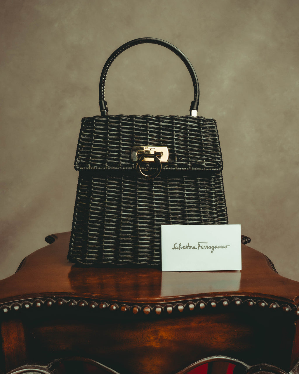 –SPECIAL– "Salvatore Ferragamo" 90's-00's Sculptural basket top-handle handbag