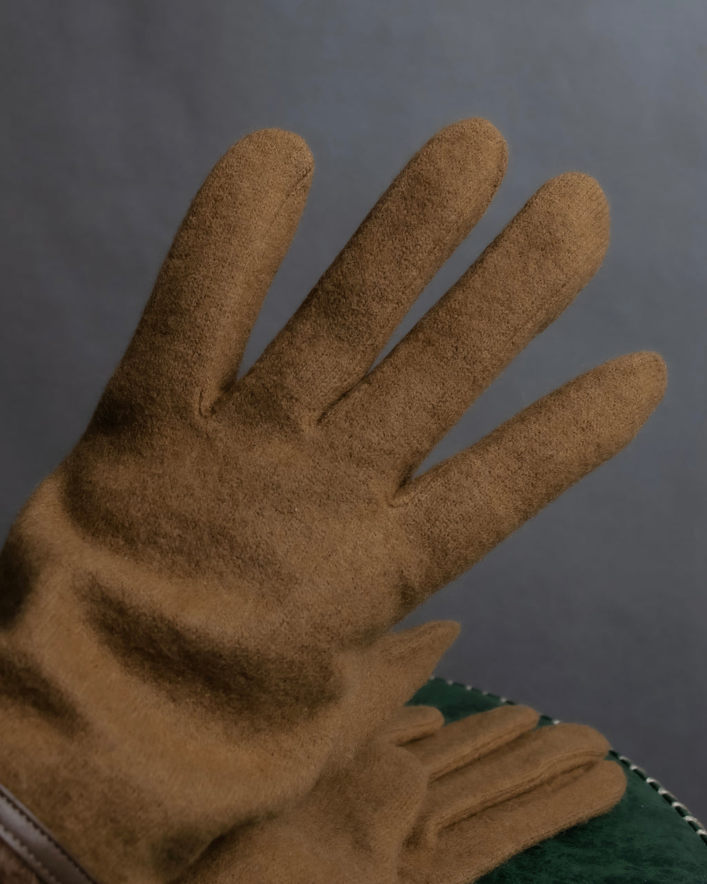 "BURBERRY" Cashmere blend design suede leather gloves