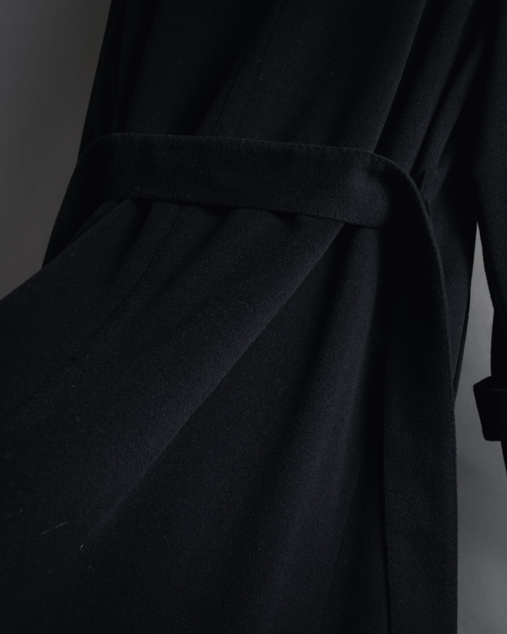 “Christian Dior” 90’s Belted wrap coat