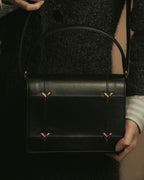 -SPECIAL- "VALENTINO GARAVANI" 90’s-00’s V corner hardware leather top handle bag