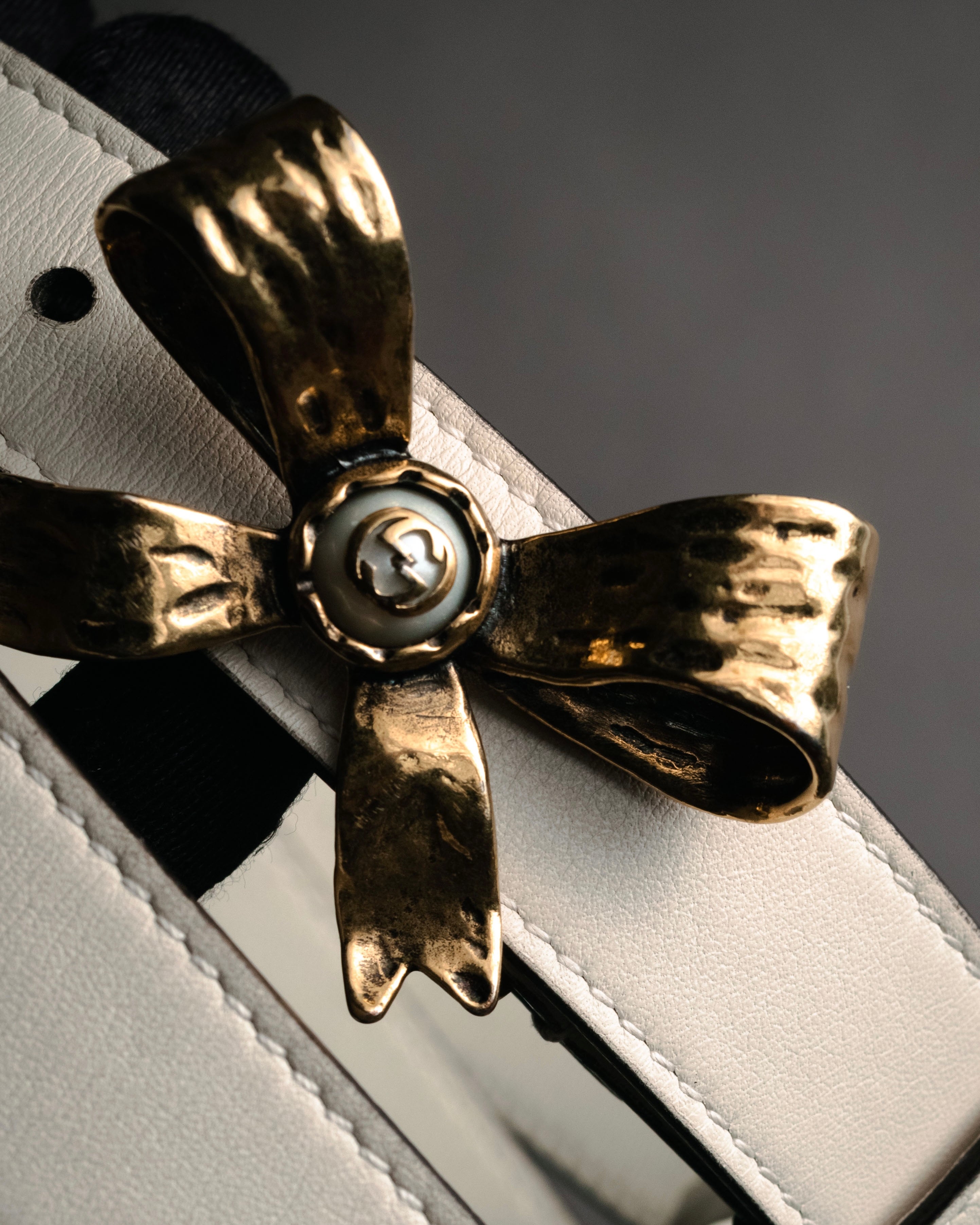 –SPECIAL– “GUCCI” Michele period Ribbon pearl embellished leather belt