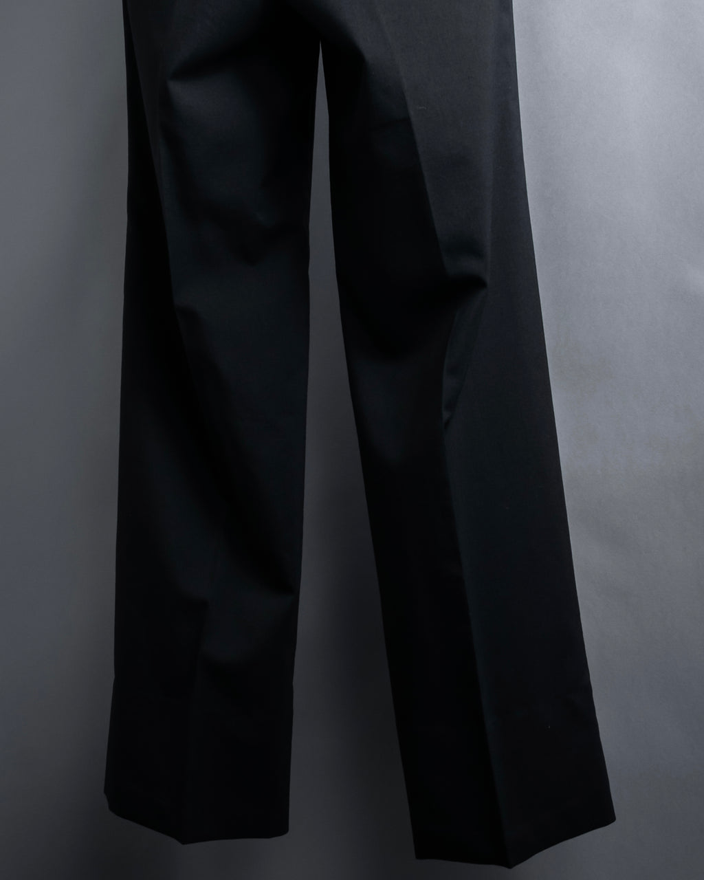 "YVES SAINT LAURENT" Straight tailoring design set up