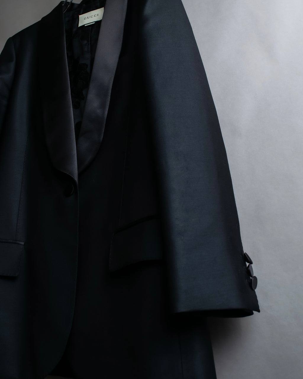 "GUCCI" Pre-Fall 2018 collection message embroidered shawl collar jacket