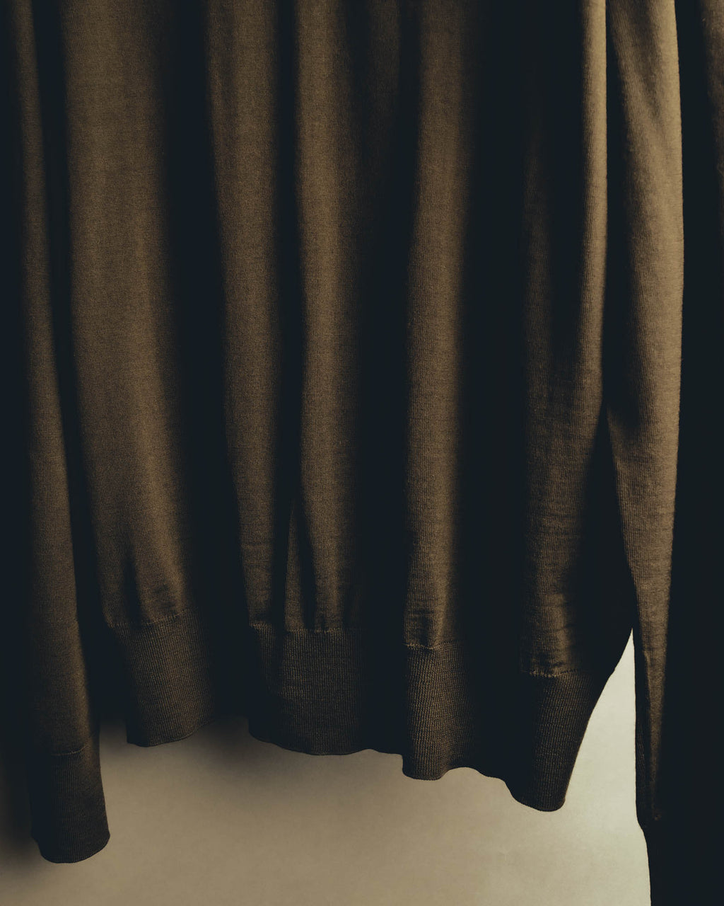 “HERMÈS” 90’s-00’s Extra-fine merino wool crewneck knit