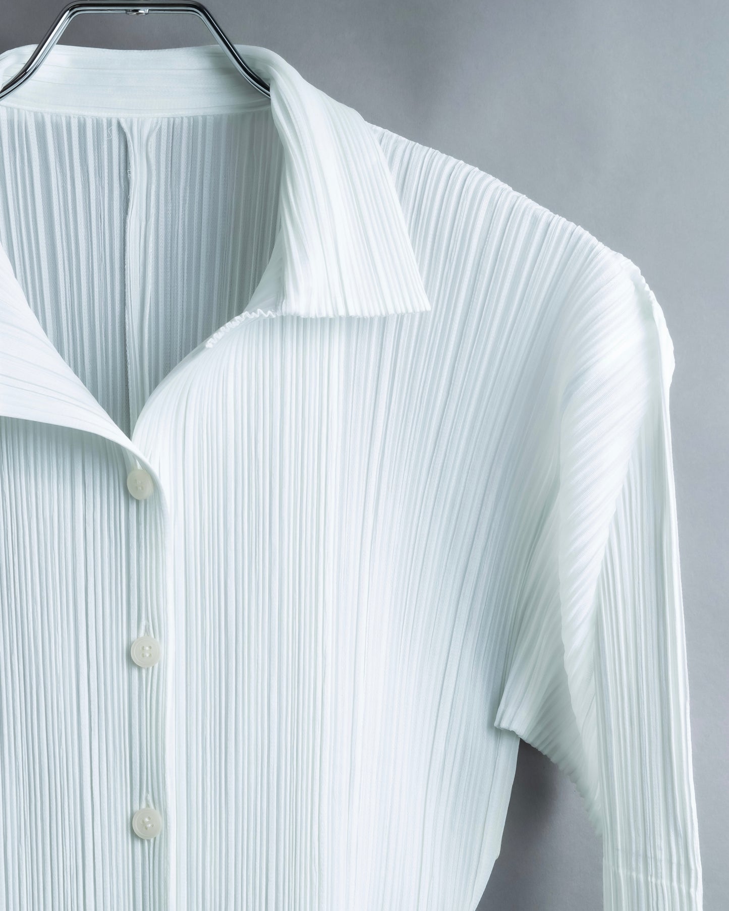 "PLEATS PLEASE ISSEY MIYAKE" Three-dimensional pleated long shirt