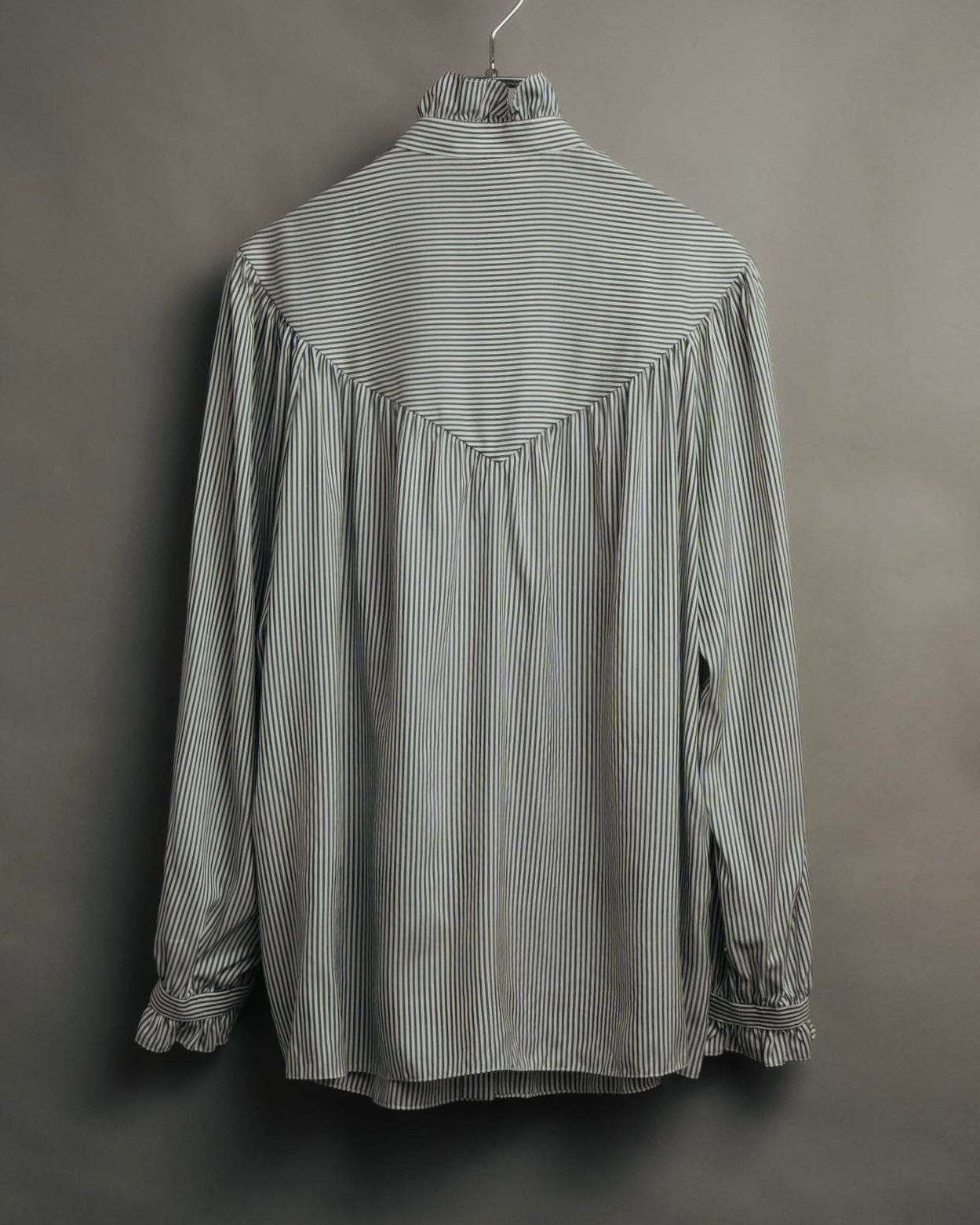 -SPECIAL- “CELINE” 2018’s silk striped ruffle bow blouse