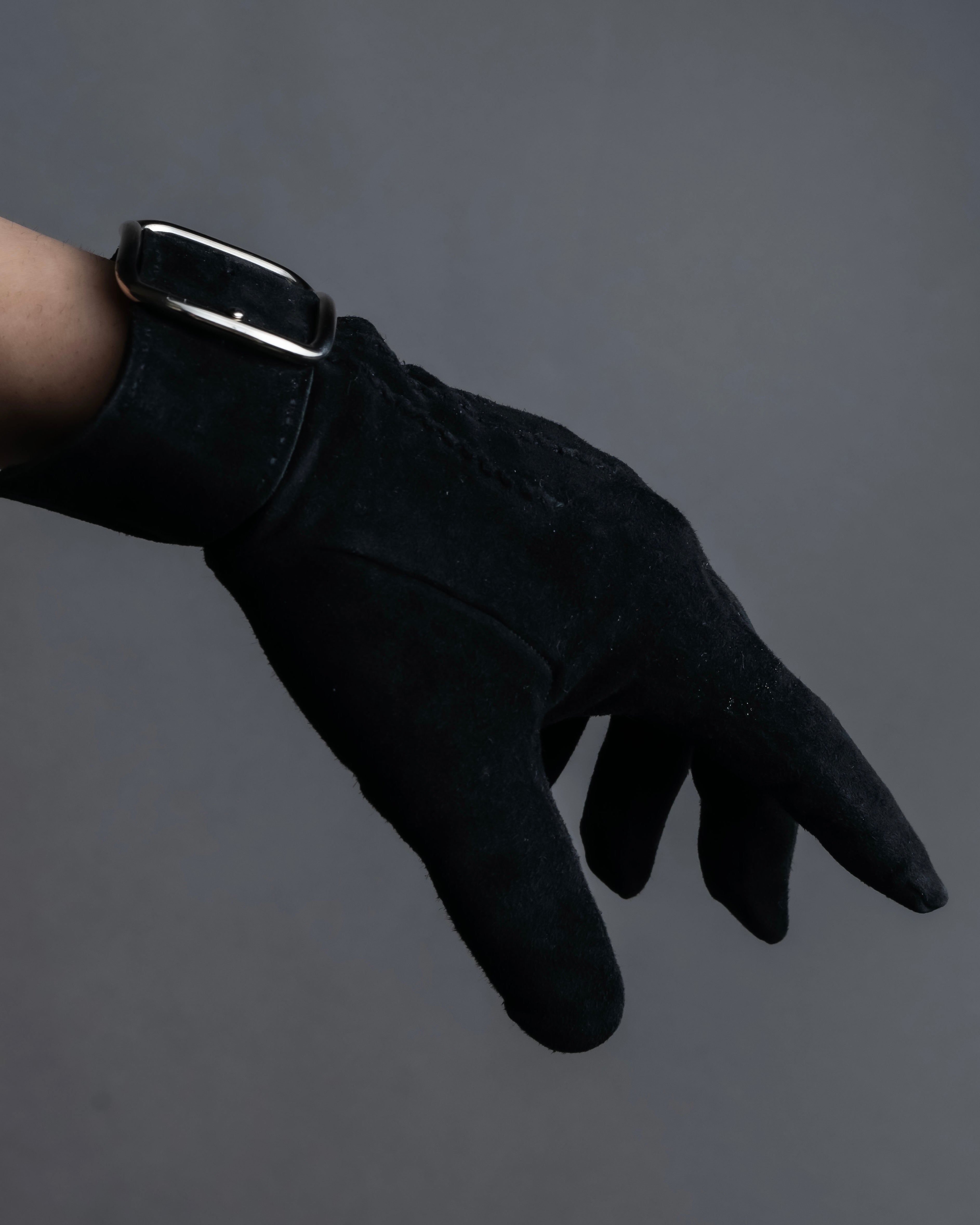 "HERMES" Silver buckle design suede leather gloves