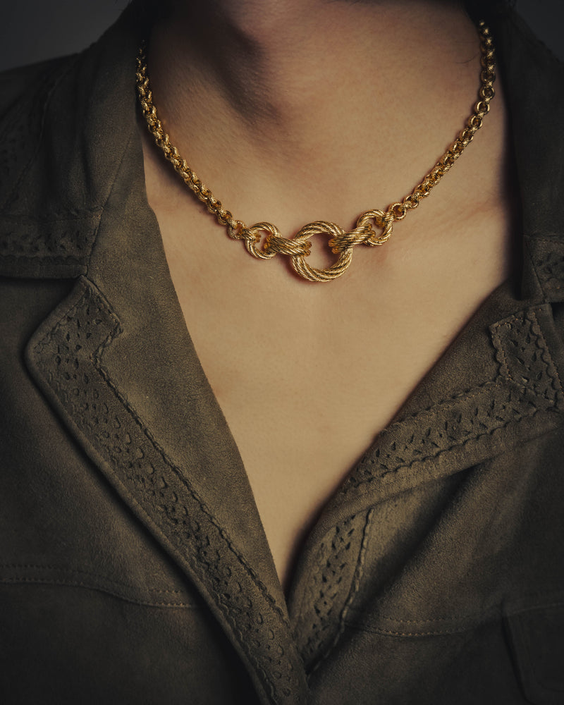 -SPECIAL- “Christian Dior” 70’s-80’s Textured triple ring link necklace
