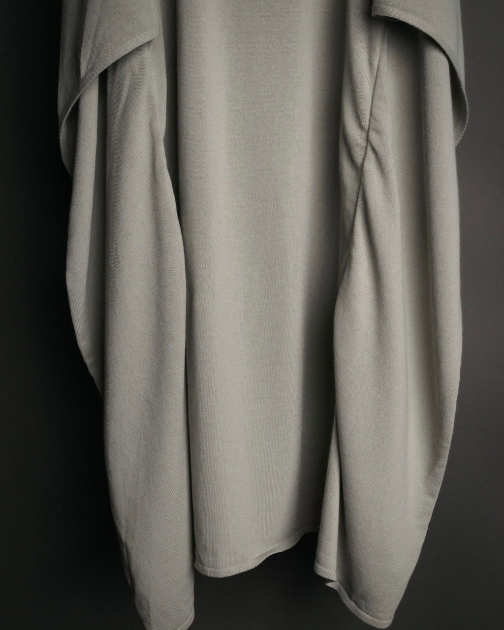 “Maison Margiela” 2015SS deconstructed cape knit top