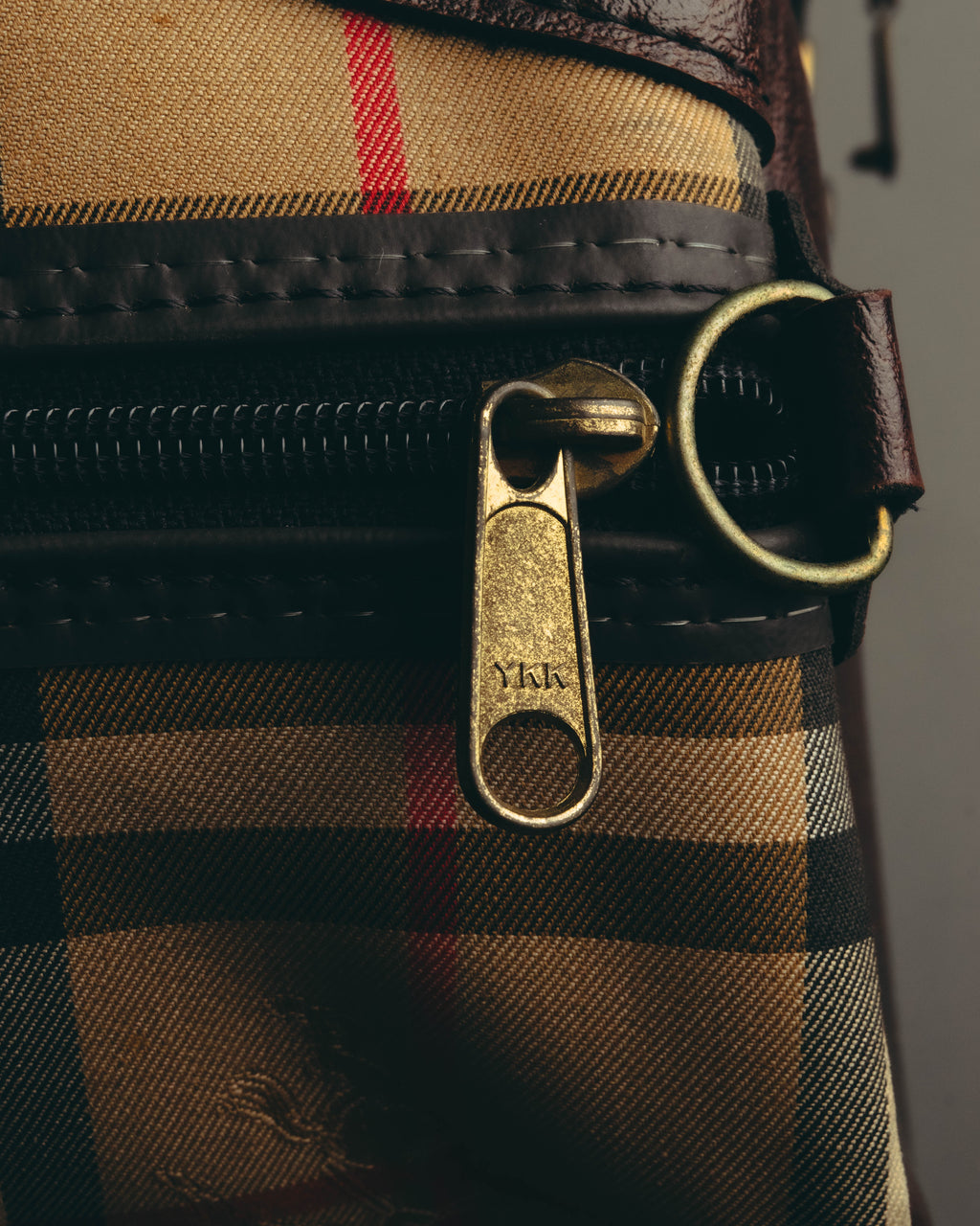 -SPECIAL- "Burberrys" 80's-90's Classic check textured leather boston bag