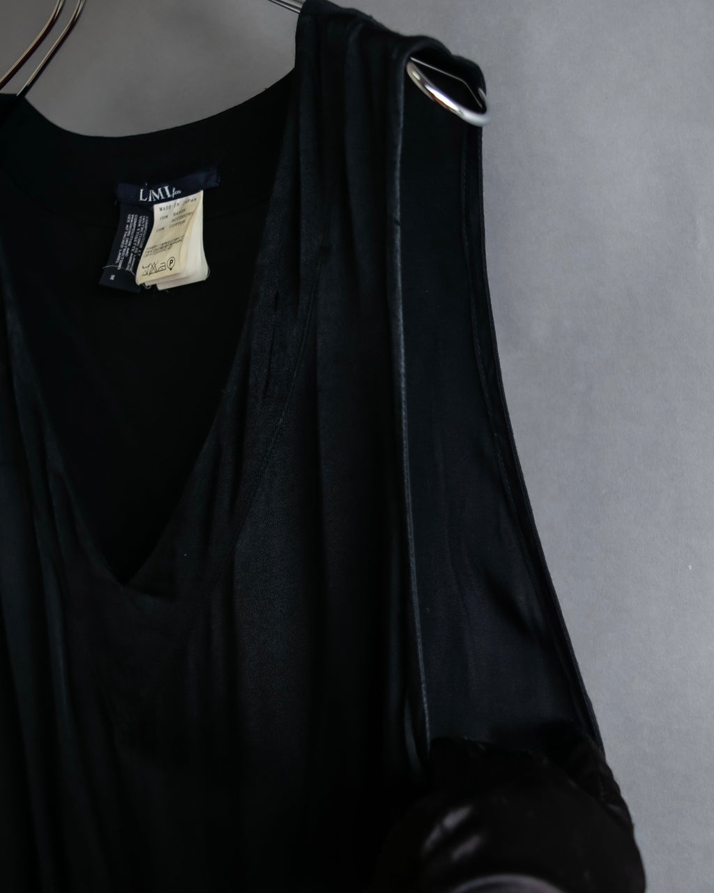 "LIMI feu" Knitted lace design belted sleeveless dress