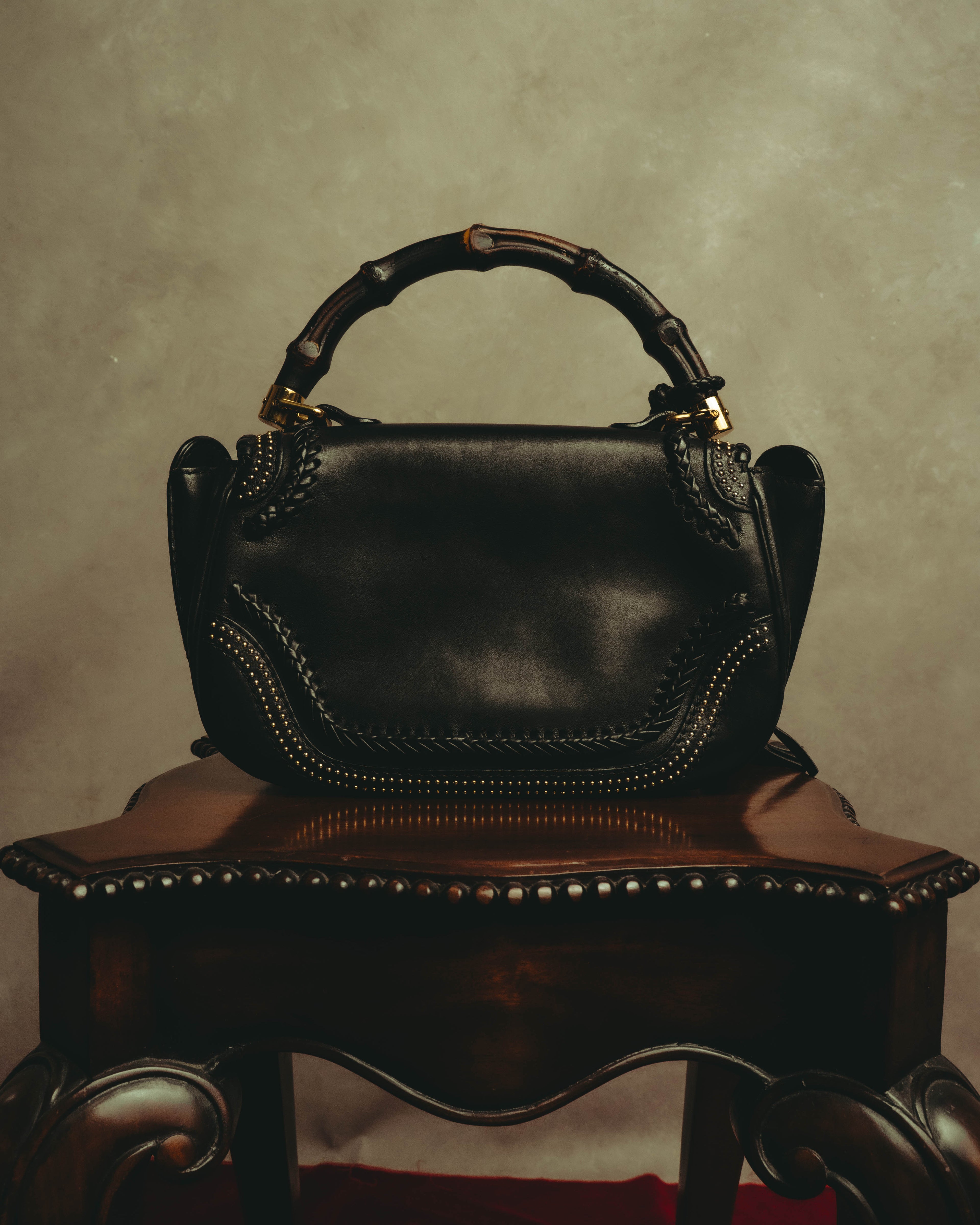 –SPECIAL– "GUCCI" 10's Embellished bamboo leather handbag