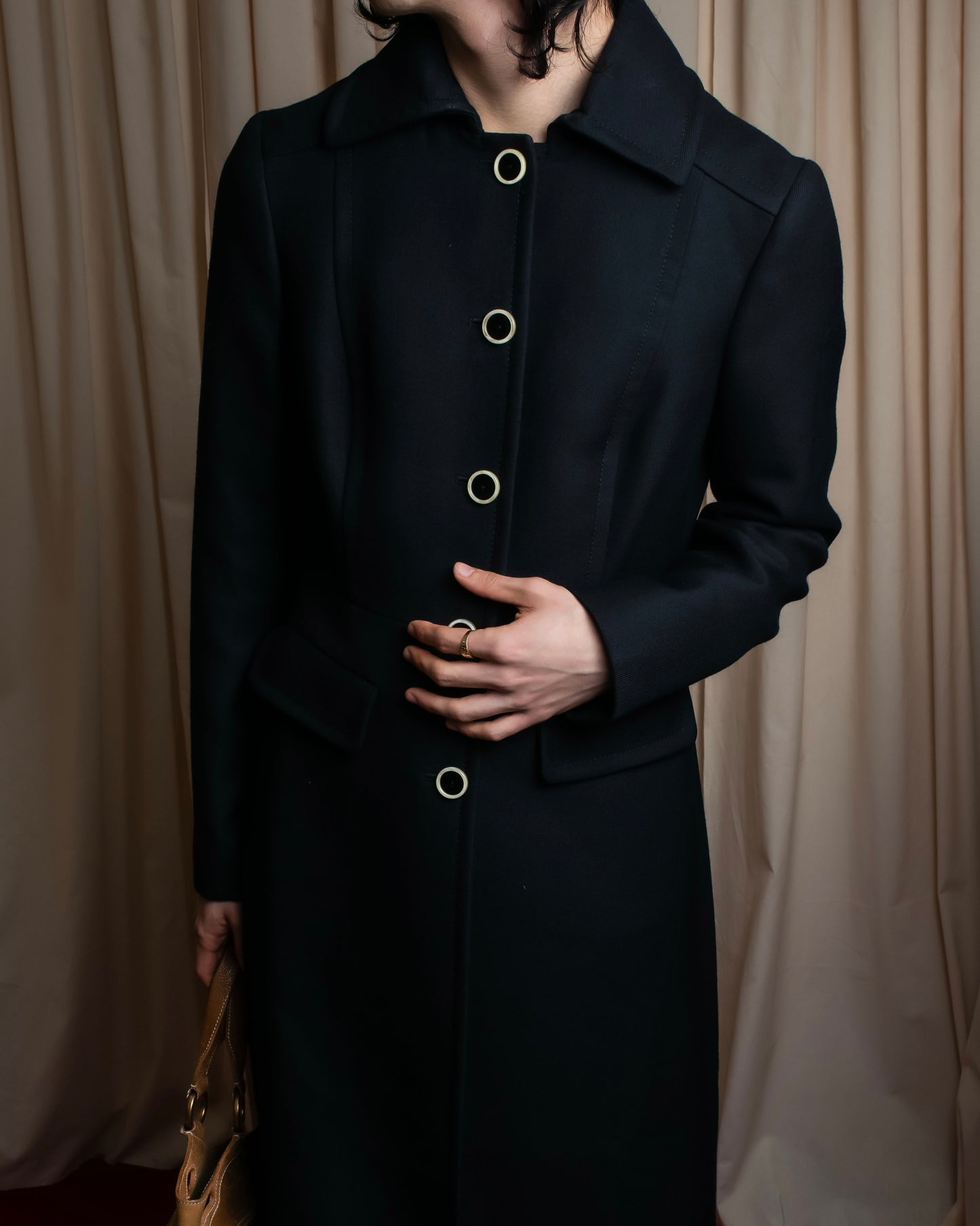 "ALBERTA FERRETTI" Large button shaped flare silhouette soutien collar coat