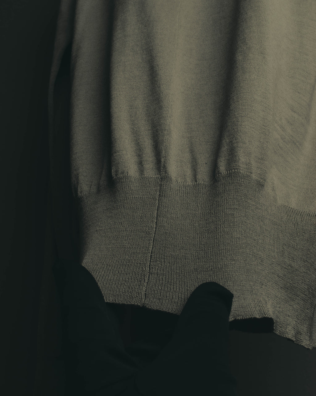 "Theatre PRODUCTS" 00's-10's Silk wool turtleneck knit sweater