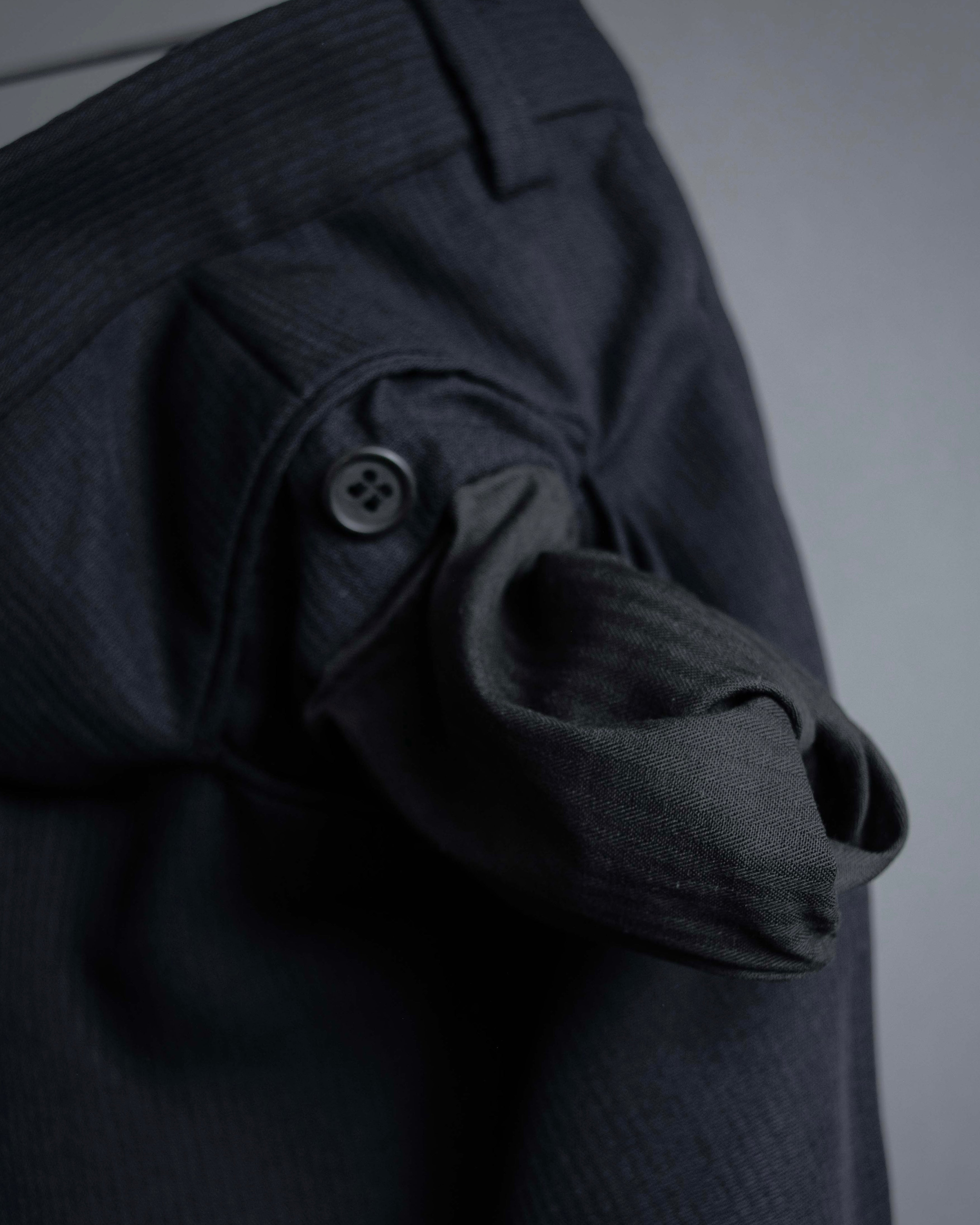 "GIORGIO ARMANI" LE COLLEZIONI line shadow stripe pattern set up