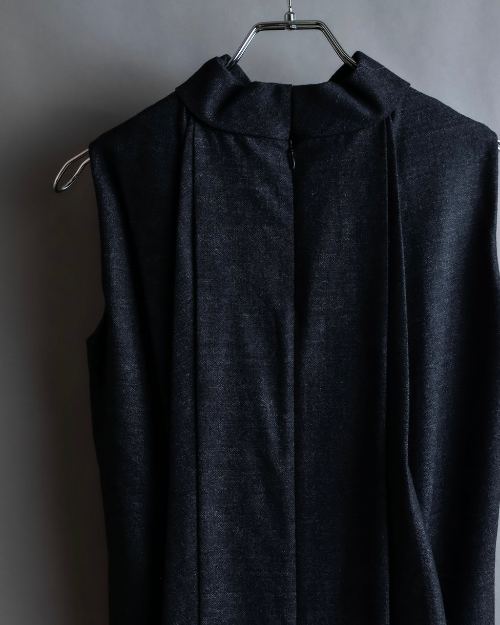 "MAISON MARGIELA" 16AW Deep tuck design sleeveless dress