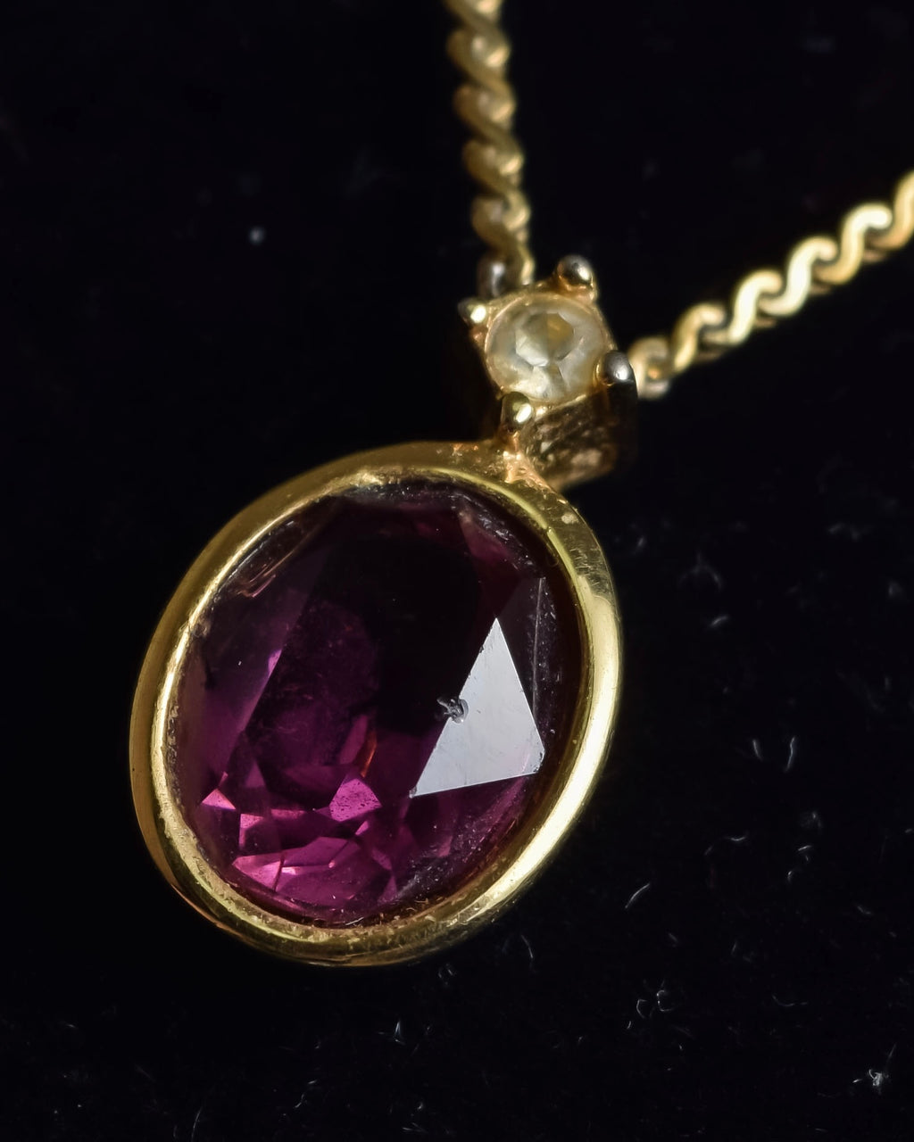 "Christian Dior" Teardrop garnet set gold necklace