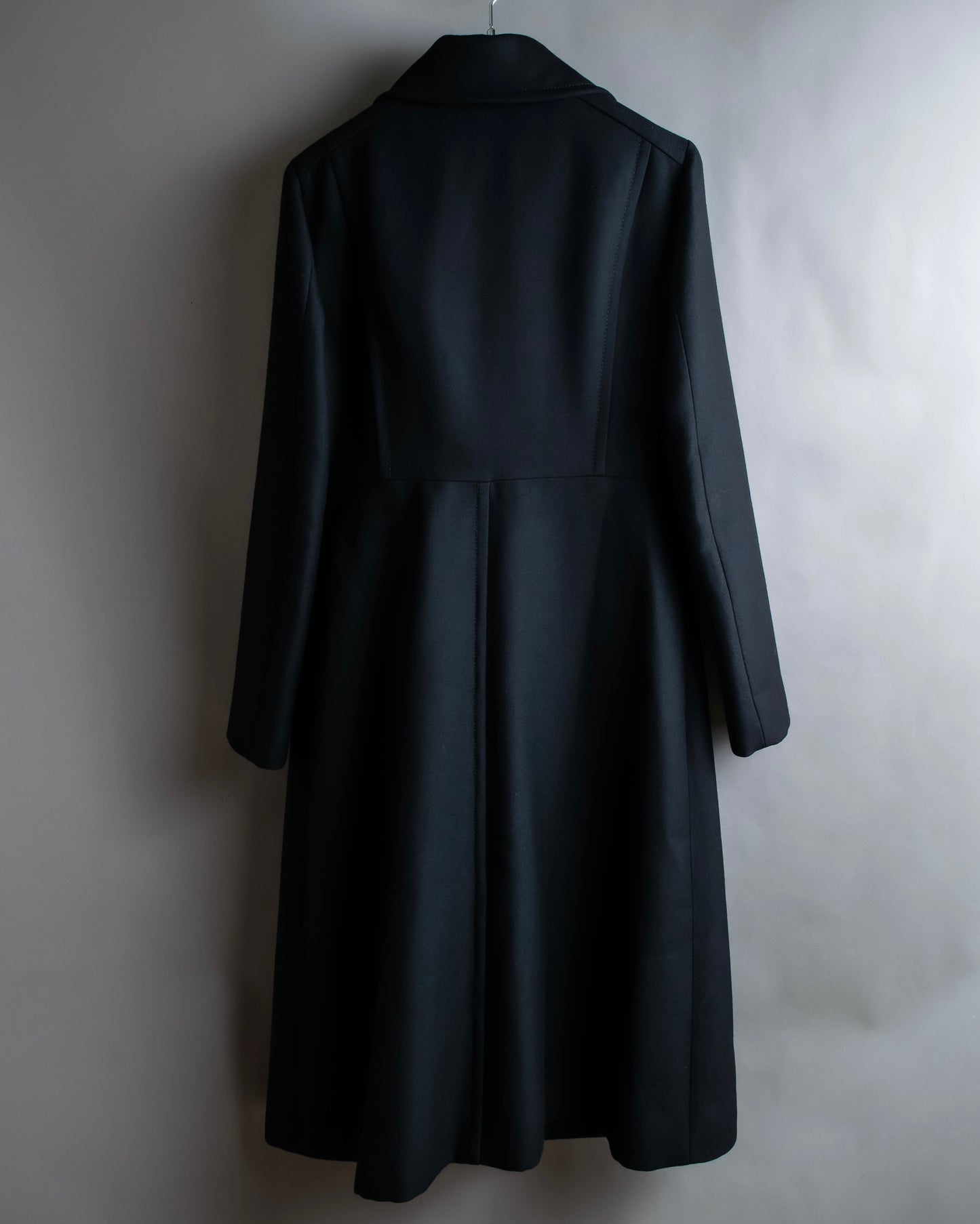 "ALBERTA FERRETTI" Large button shaped flare silhouette soutien collar coat