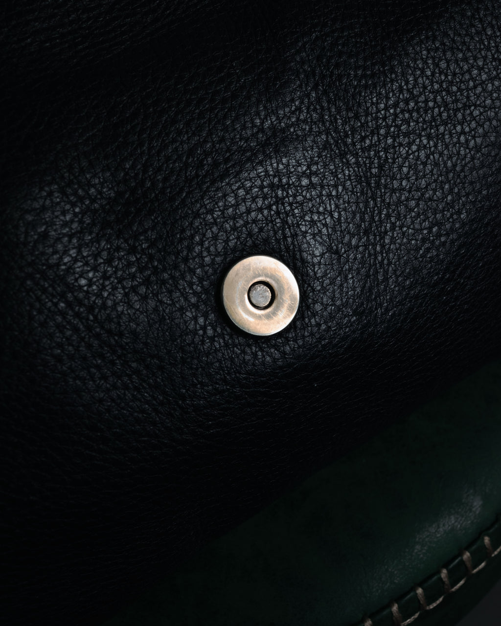 "Salvatore Ferragamo" 05’s-11’s Oversized gancini hardware shrink leather bag