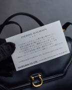 "PIERRE BALMAIN" Horizontal design grain leather 2way shoulder bag