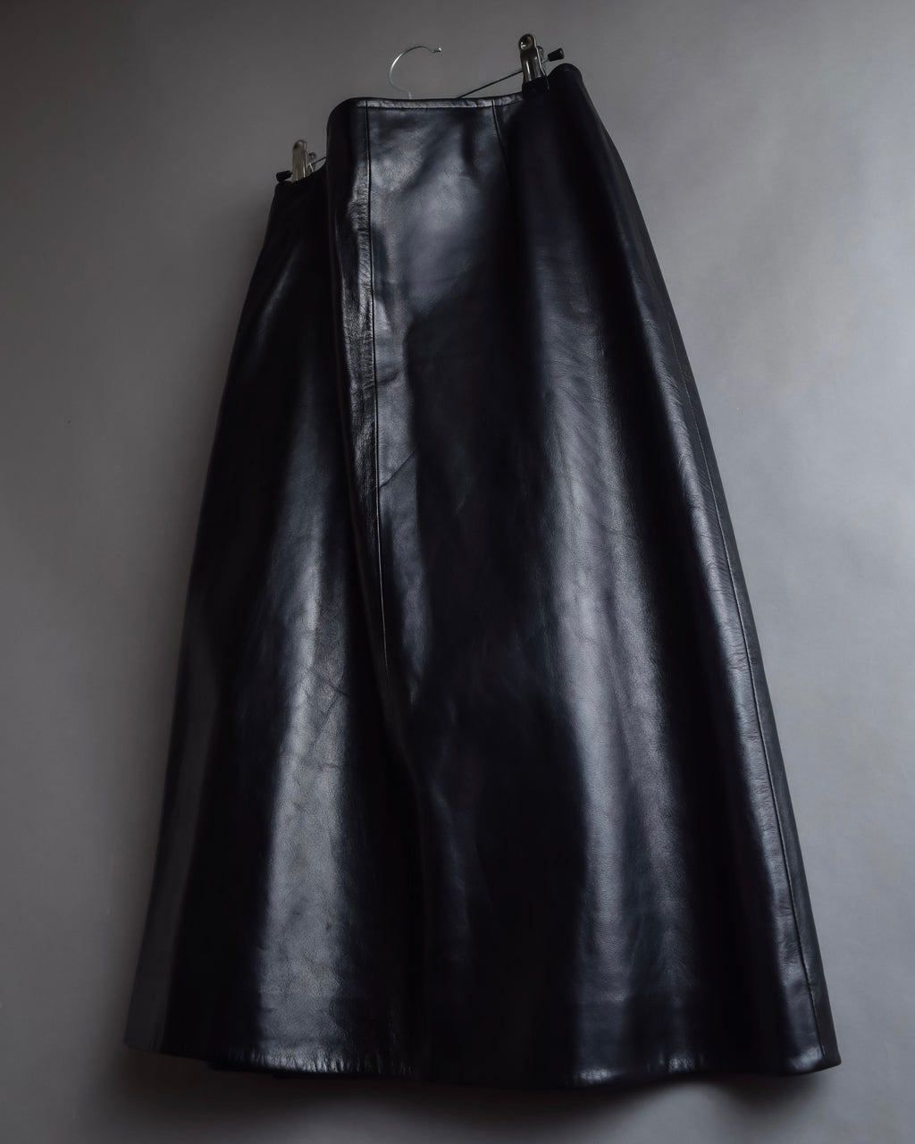 "CELINE" Front metal buckle detail leather skirt