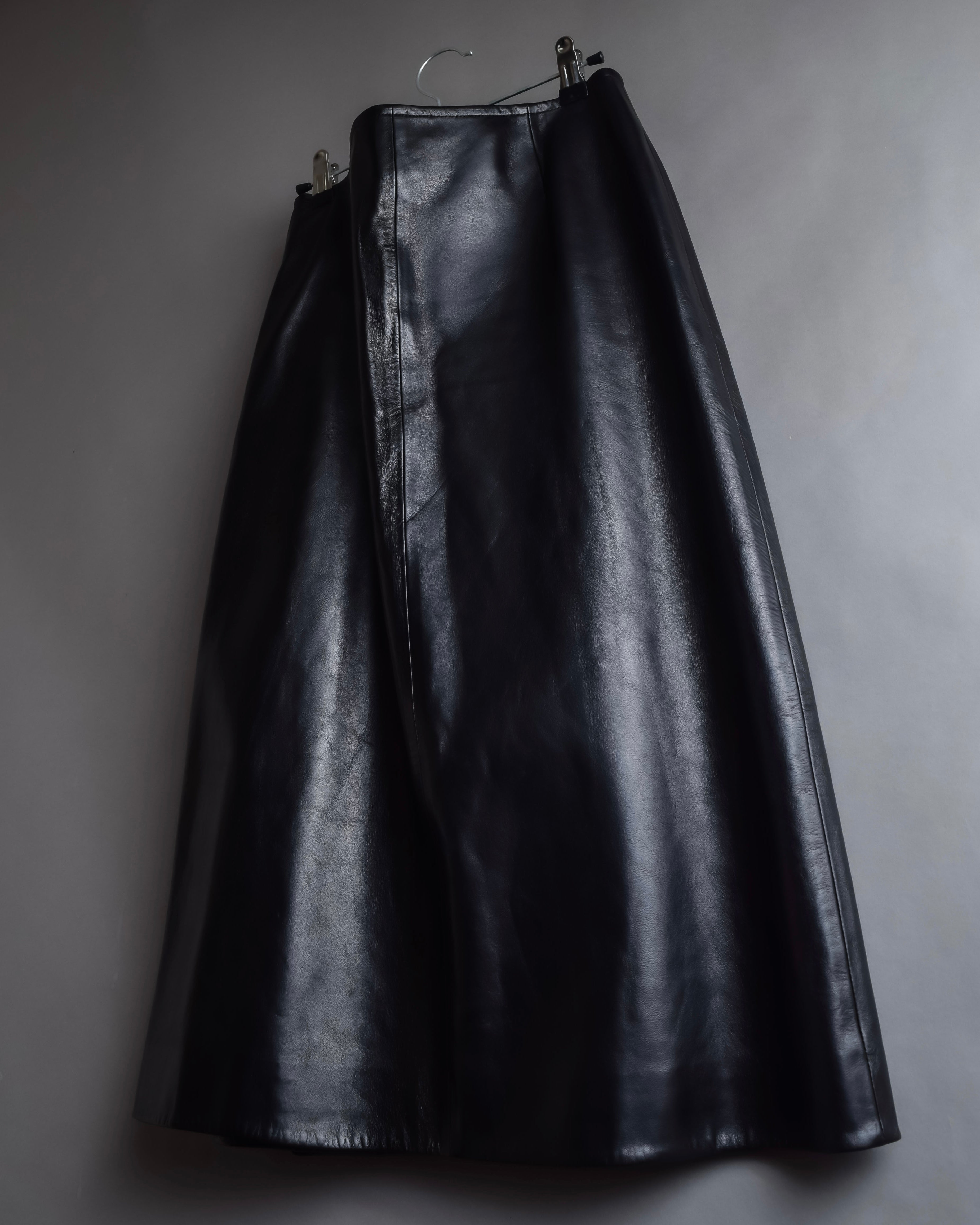 "CELINE" Front metal buckle detail leather skirt