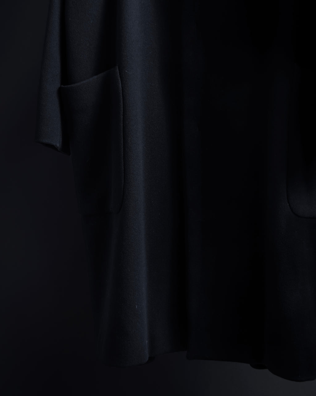 "ISSEY MIYAKE PLANTATION" Minimalist design A-line stand collar coat