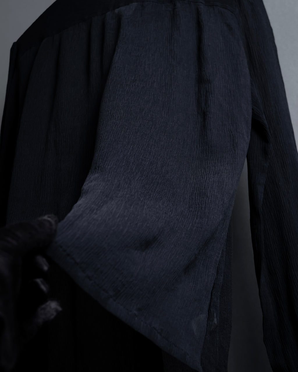 "Christian Dior PRETA PORTER" Compact gathered design crepe fabric blouse