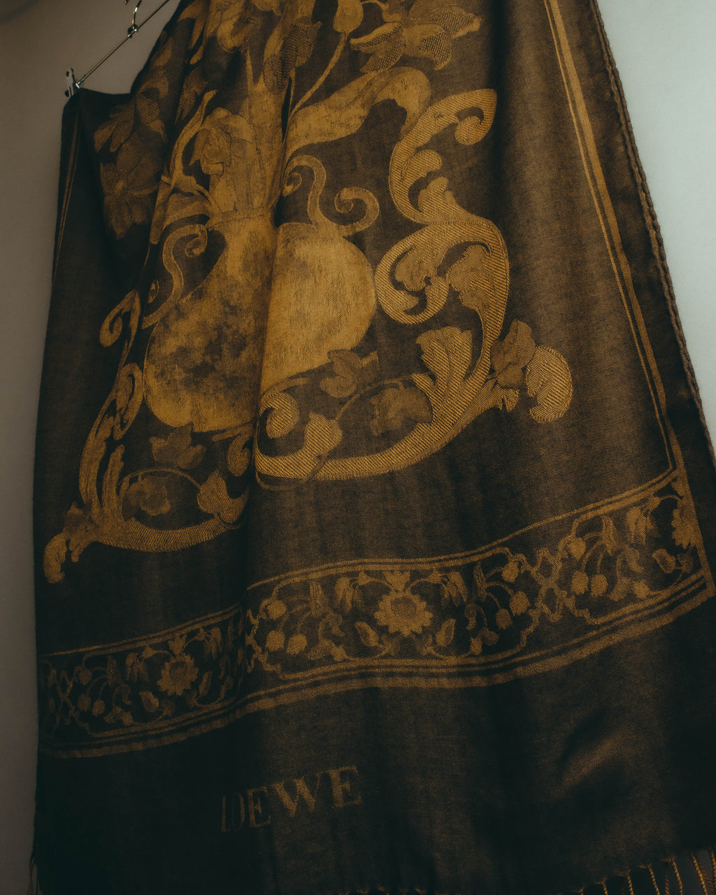 -SPECIAL- “LOEWE” 90’s-00’s Botanical anagram jacquard fringe stole