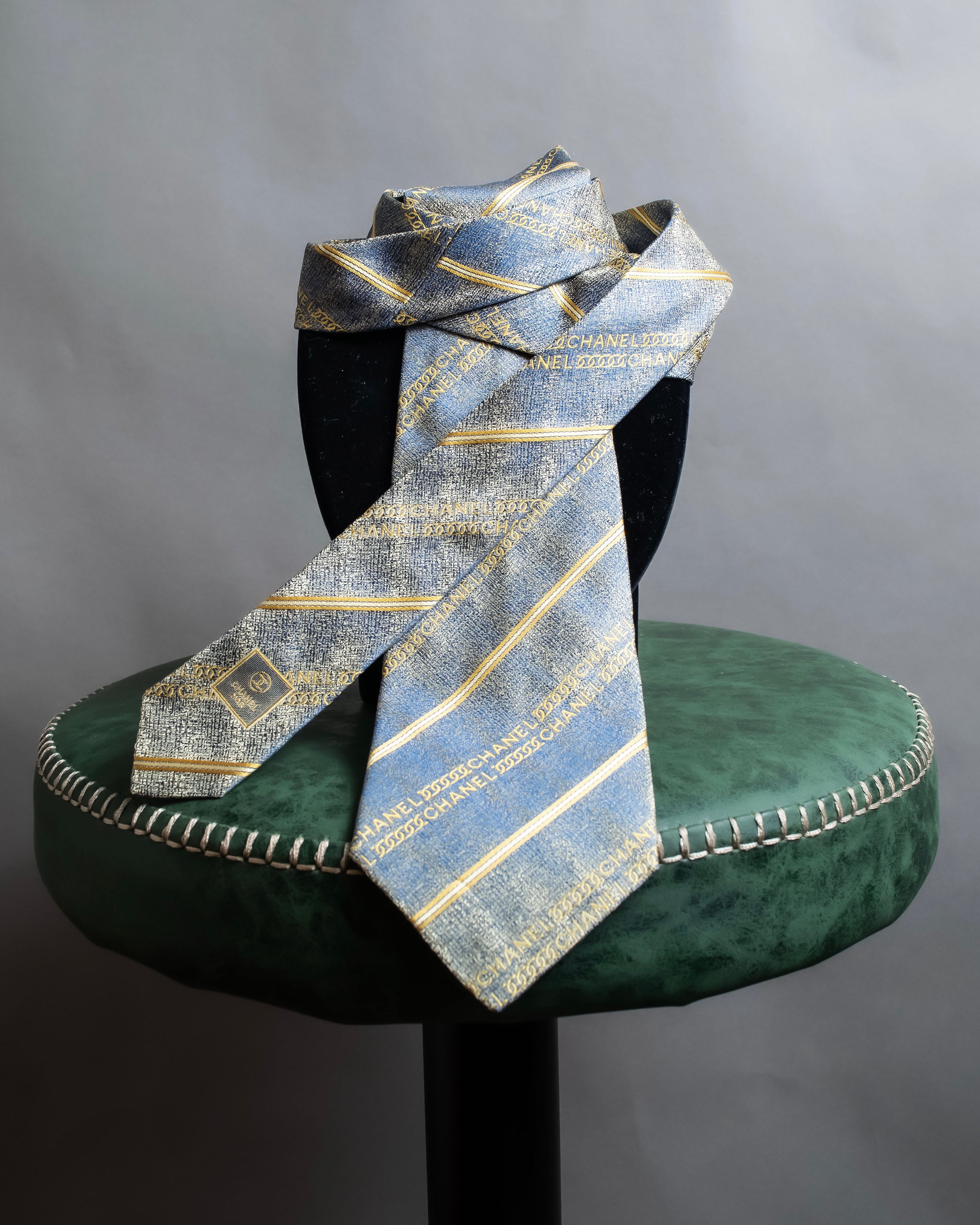 "CHANEL" Regimental pattern gold scattered design neck tie