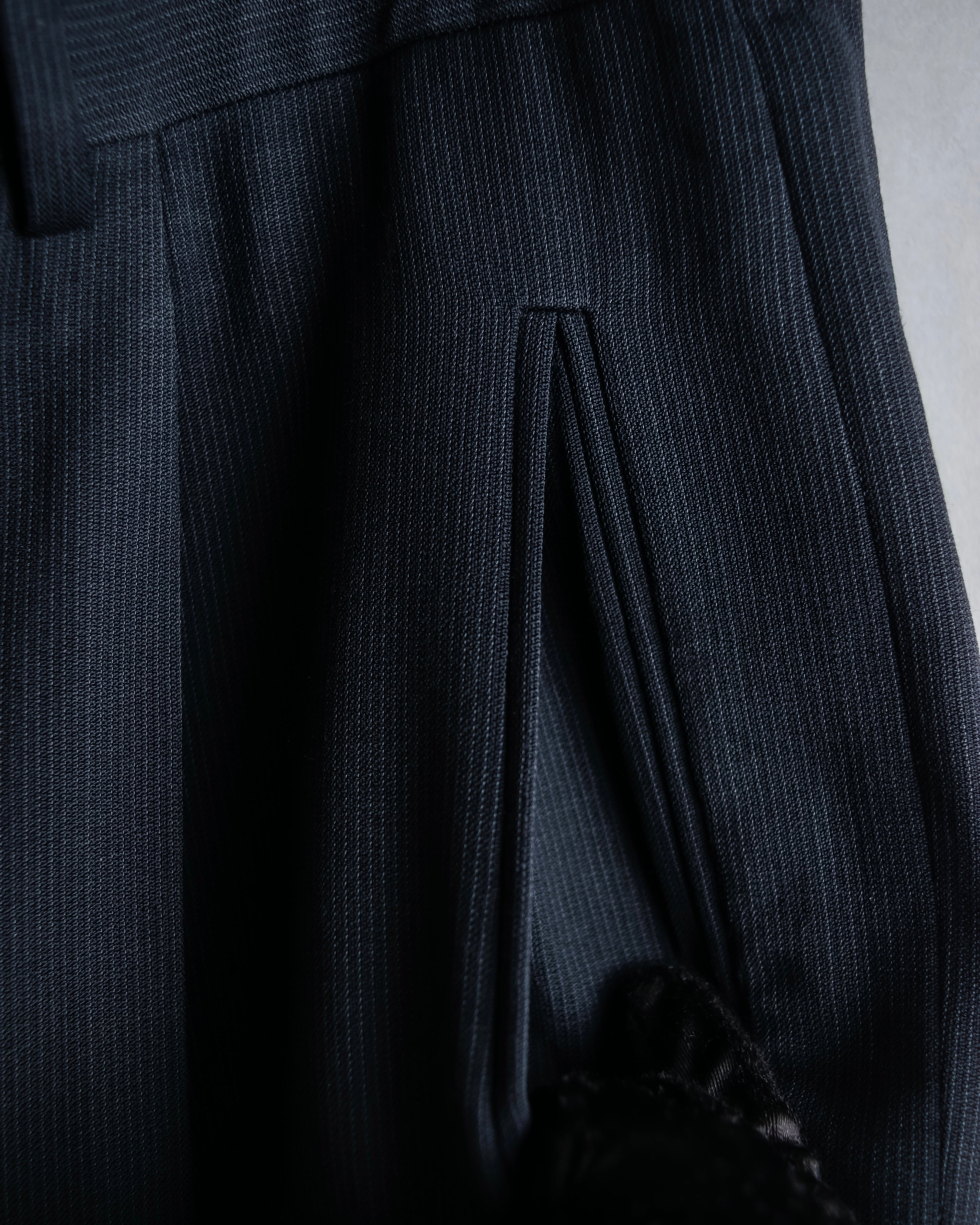 "GIORGIO ARMANI" Beautiful drape navy wool set up