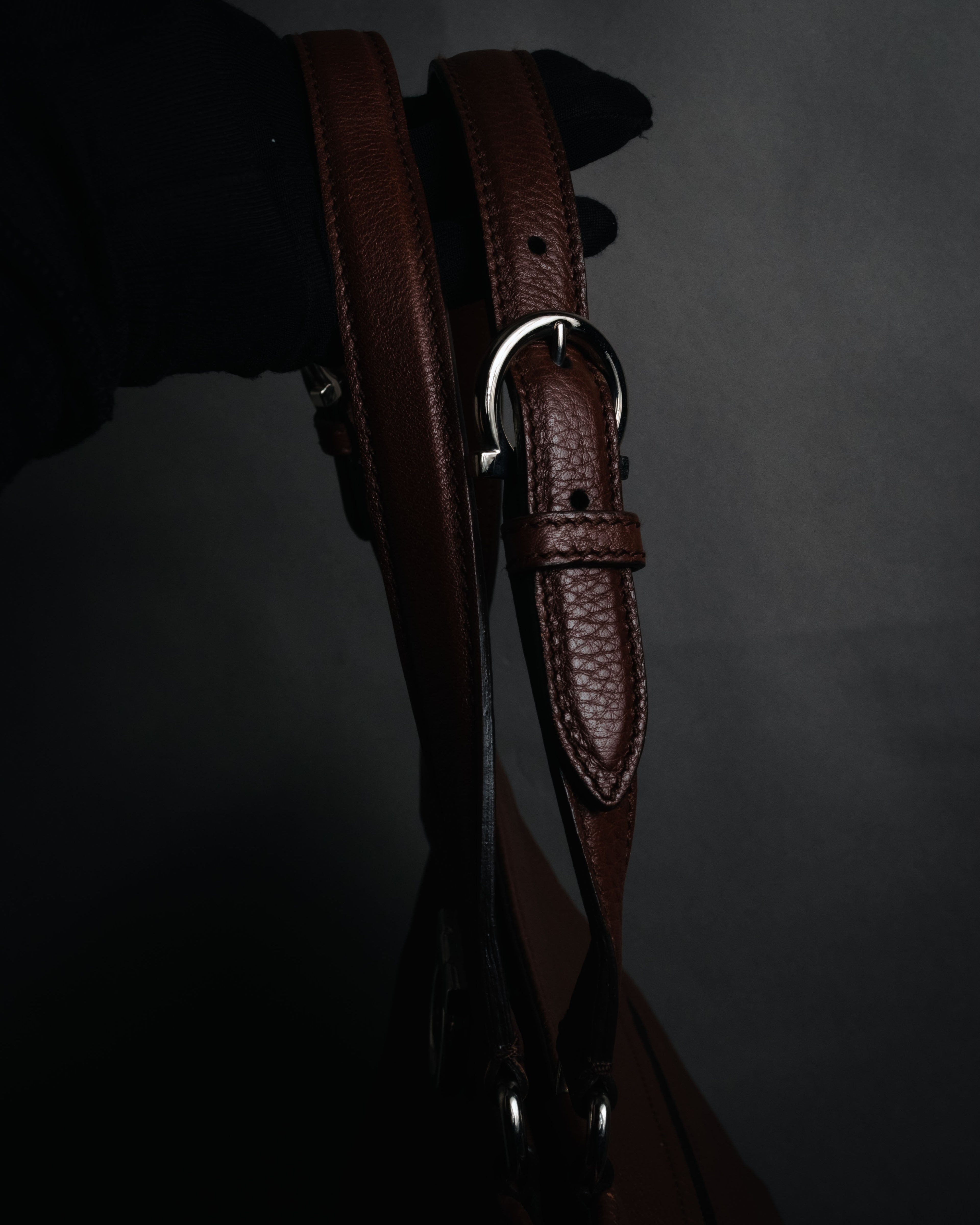 "Salvatore Ferragamo" 90’s-00’s Gancini hardware pebbled leather tote bag