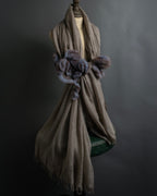 "FENDI" 04-10's Petal motif fur docking long muffler