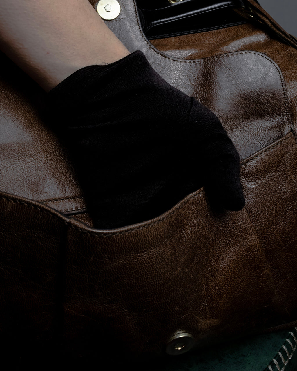 "BALENCIAGA" Gold turn lock design leather combination bag