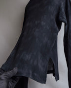 "ISSEY MIYAKE" Layered design high neck delicate knit